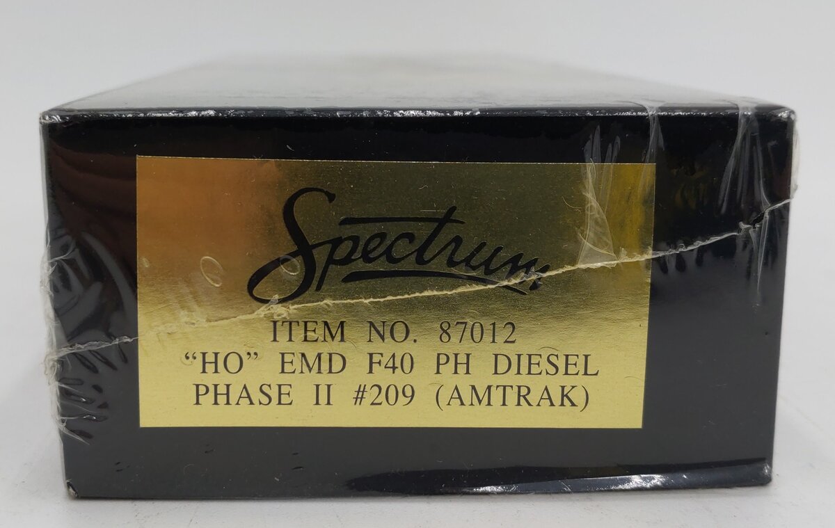 Spectrum 87012 HO Scale Amtrak EMD F40 PH Diesel Locomotive #209 EX/Box