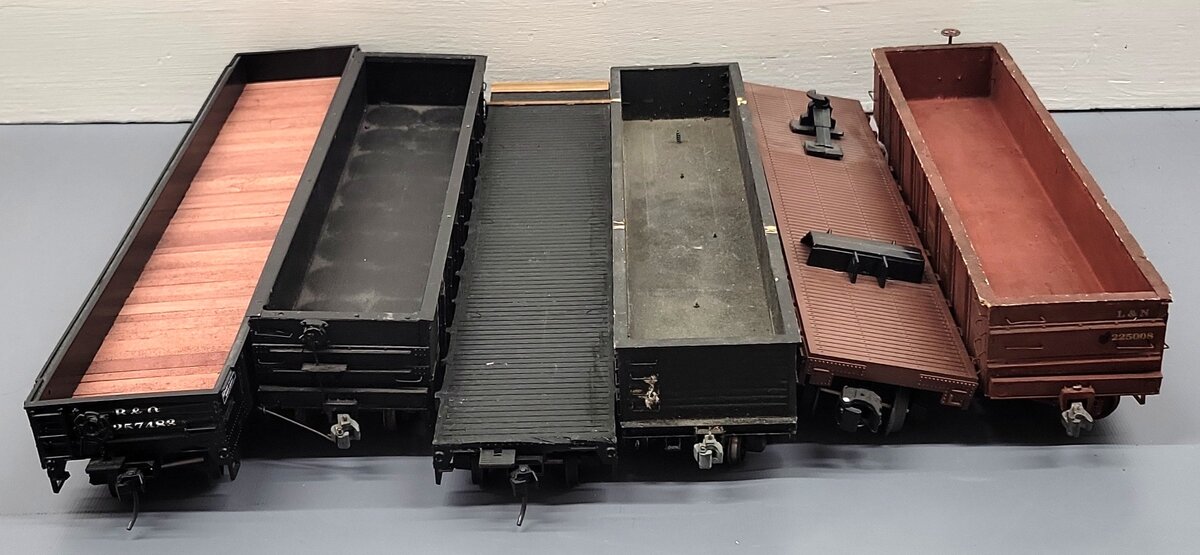 Assorted O Scale 2-Rail and 3-Rail Freight Cars [6] VG