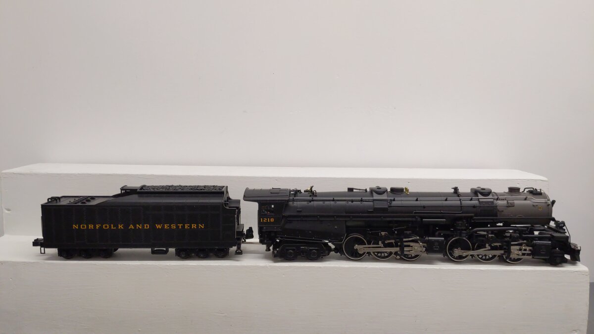 MTH 20-3036-1 O Gauge N&W 2-6-6-4 Class A Steam Locomotive & Tender w/PS1 #1218 EX/Box