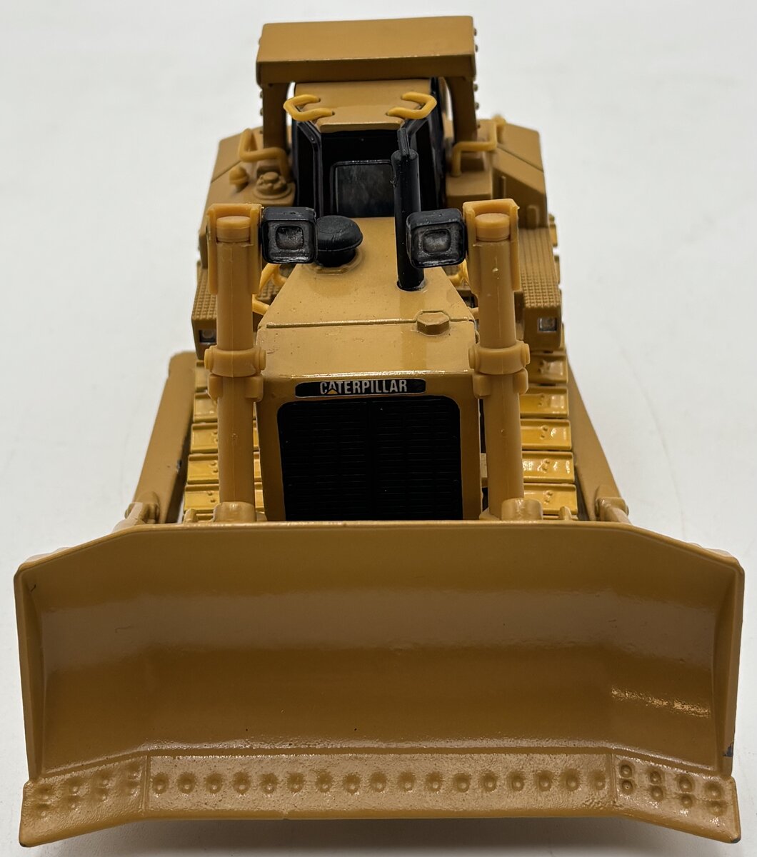 Ertl 1:50 Diecast CAT D10R Track Type Dozer EX