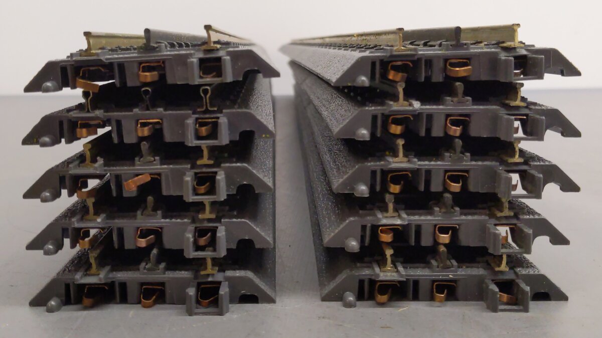 MTH 40-1019 O RealTrax 30
