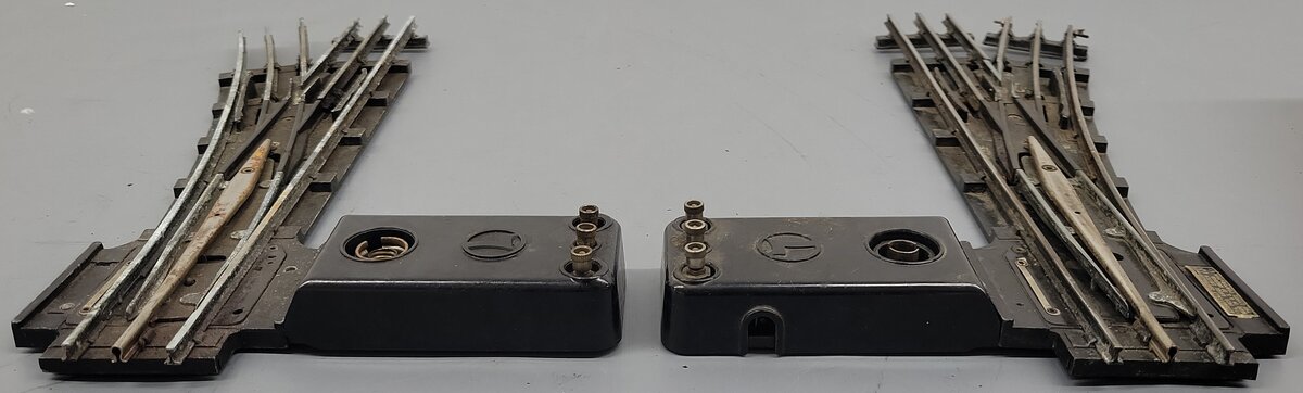 Lionel 731 Vintage O Prewar O72 T-Rail Remote Switch Pair