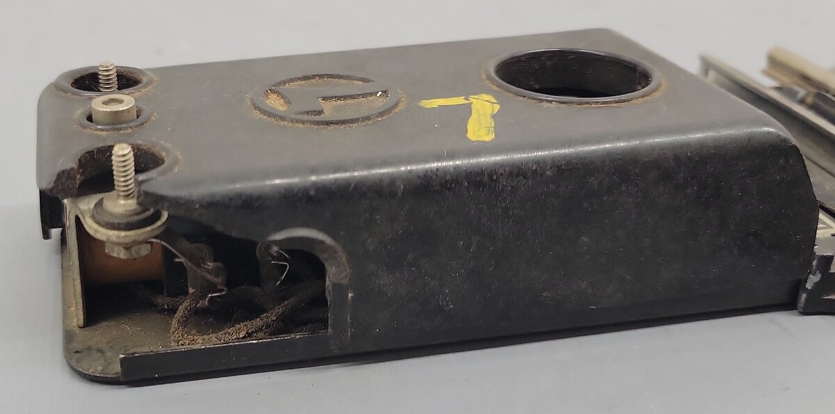 Lionel 731 Vintage O Prewar O72 T-Rail Remote Switch Pair