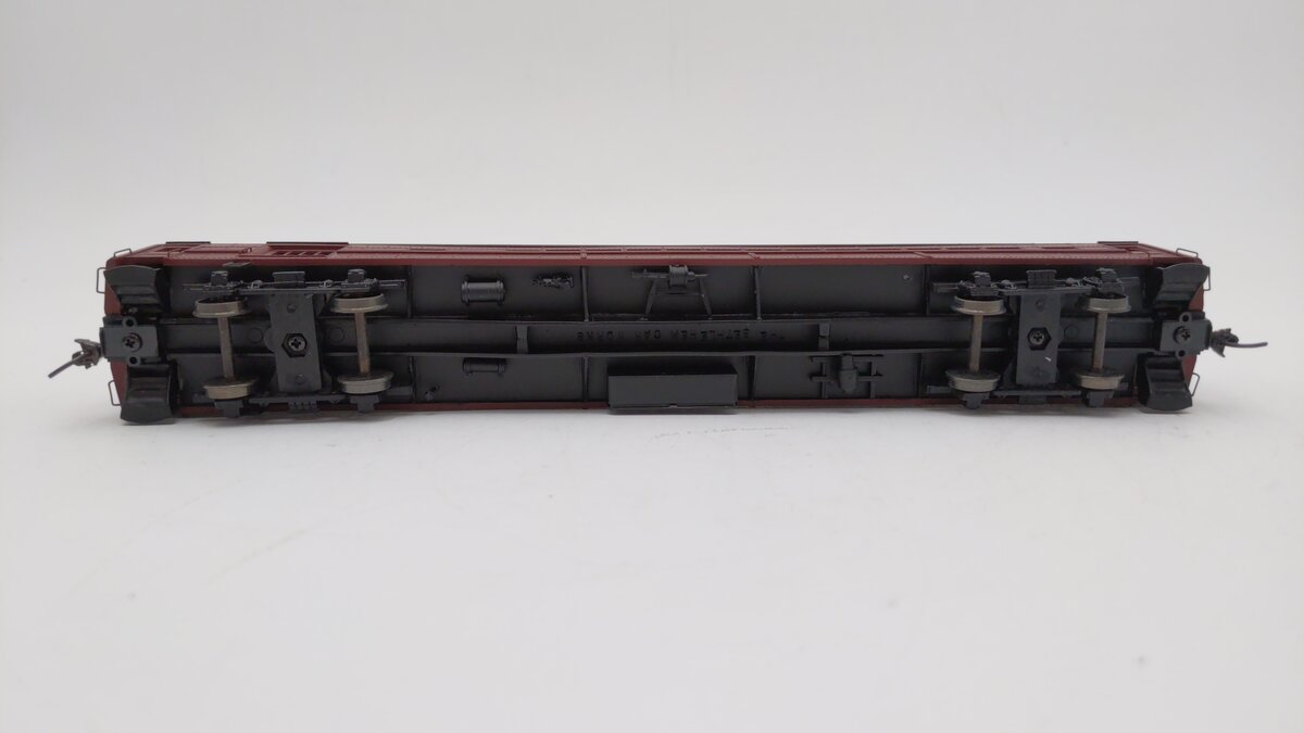 The Bethlehem Car Works 55221-04 HO Boston & Maine Combine Passenger Car #3674 EX/Box