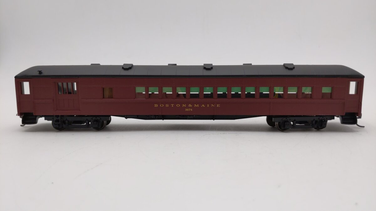 The Bethlehem Car Works 55221-04 HO Boston & Maine Combine Passenger Car #3674 EX/Box