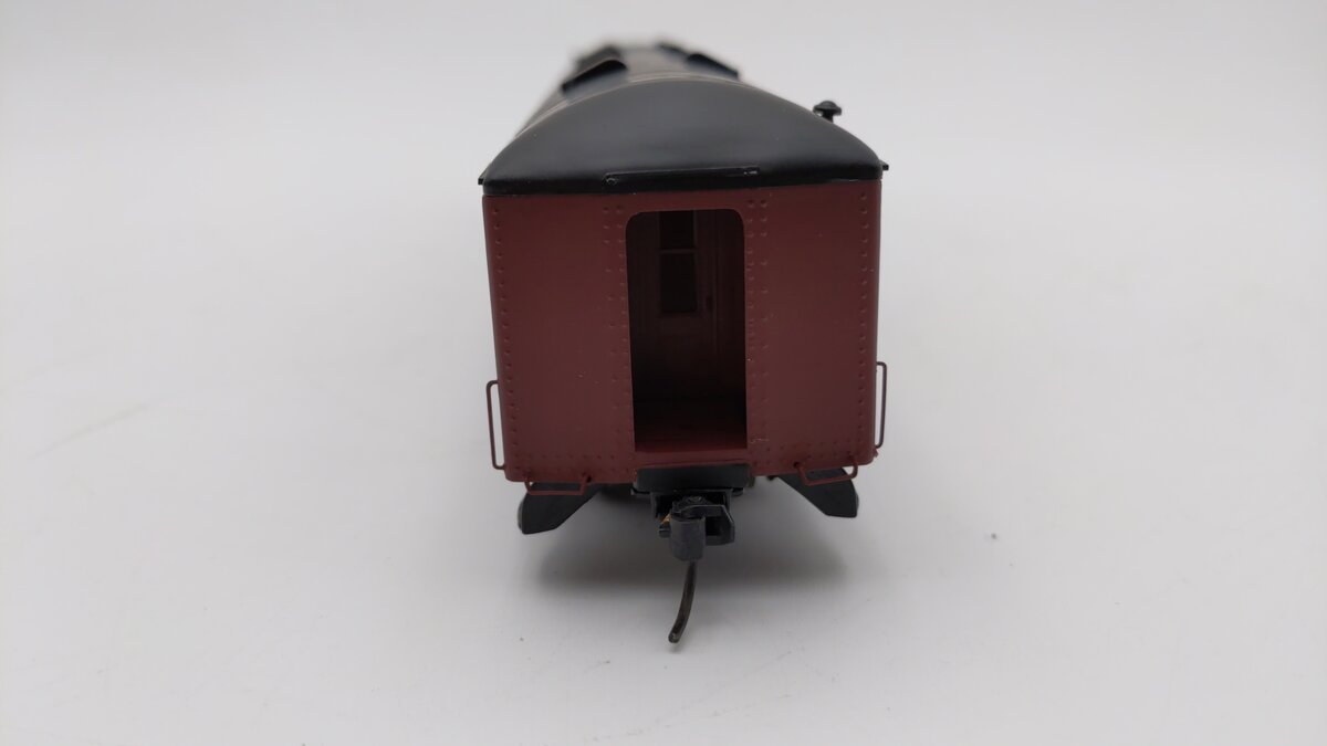 The Bethlehem Car Works 55221-04 HO Boston & Maine Combine Passenger Car #3674 EX/Box