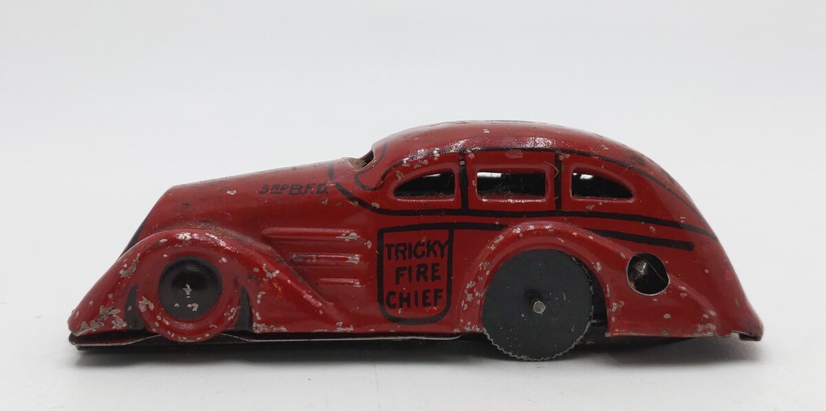 Marx 1930's Tin Plate Tricky Fire Chief Wind Up Car W/O Key VG