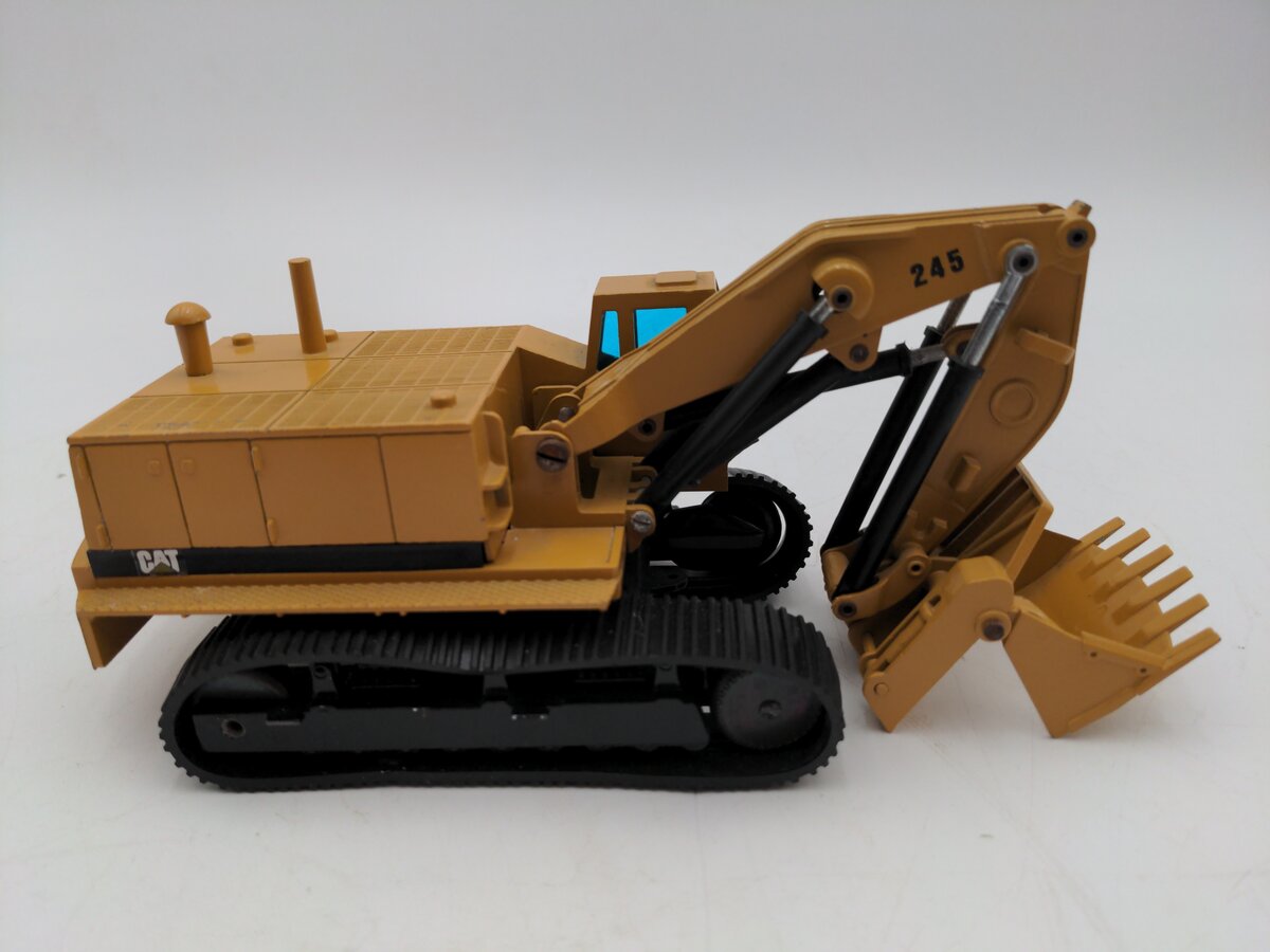 NZG 160-177 1:50 Scale Diecast 245 Excavator Forward Digger EX