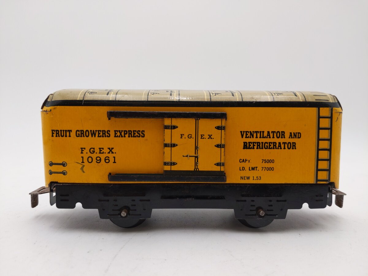 Marx 10961 O Gauge Vintage Tinplate Fruit Growers Express Boxcar VG