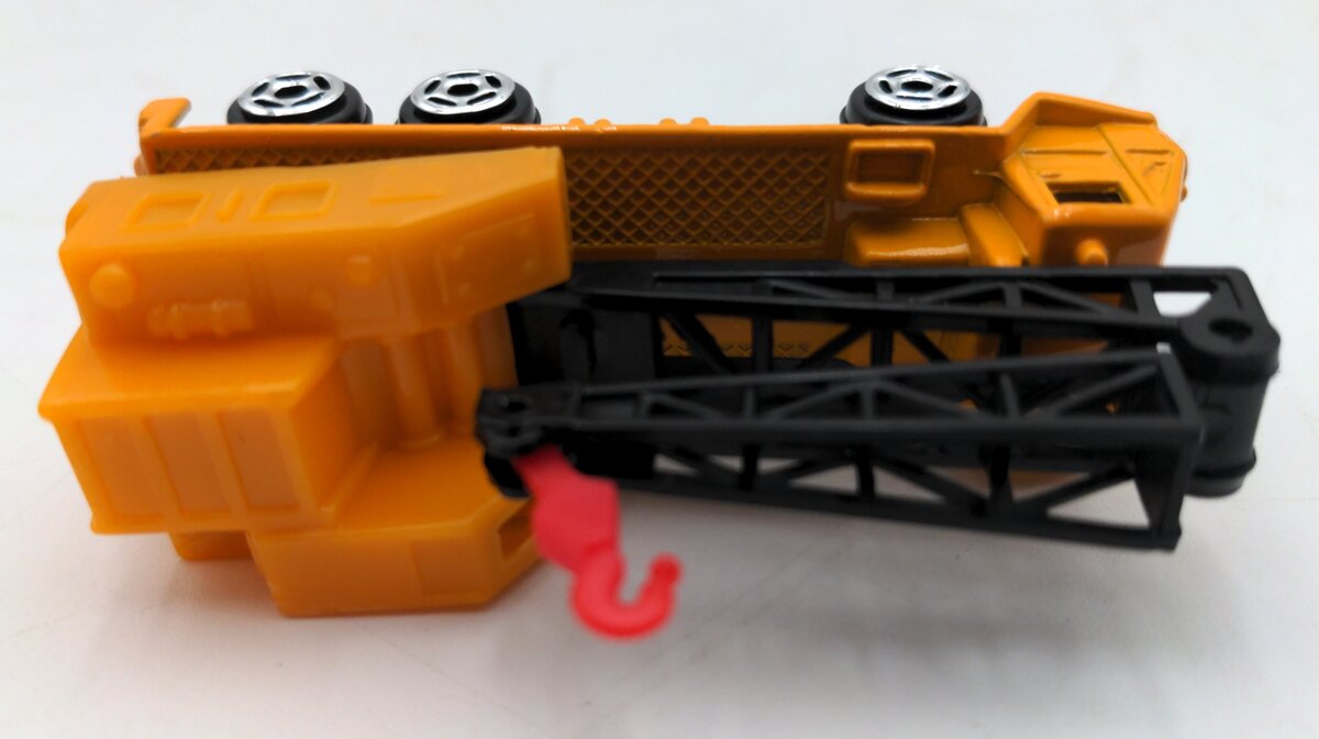 Tomy 66 Mitsubishi Fuso Truck Crane VG