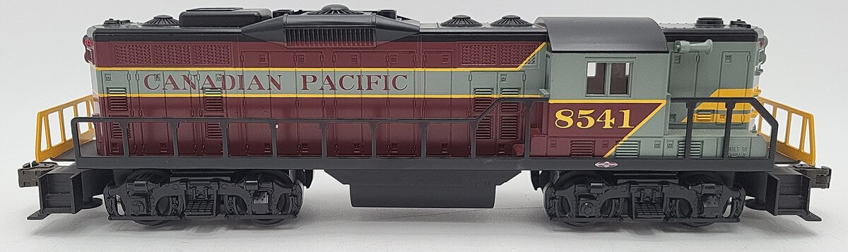 Williams GP-9-206D O Canadian Pacific GP-9 Dummy Diesel Locomotive #8541 EX