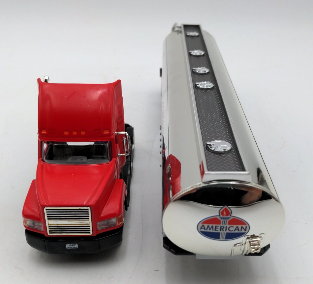 Corgi 1:24 Scale Diecast Amoco 1998 Toy Tanker Truck VG/Box
