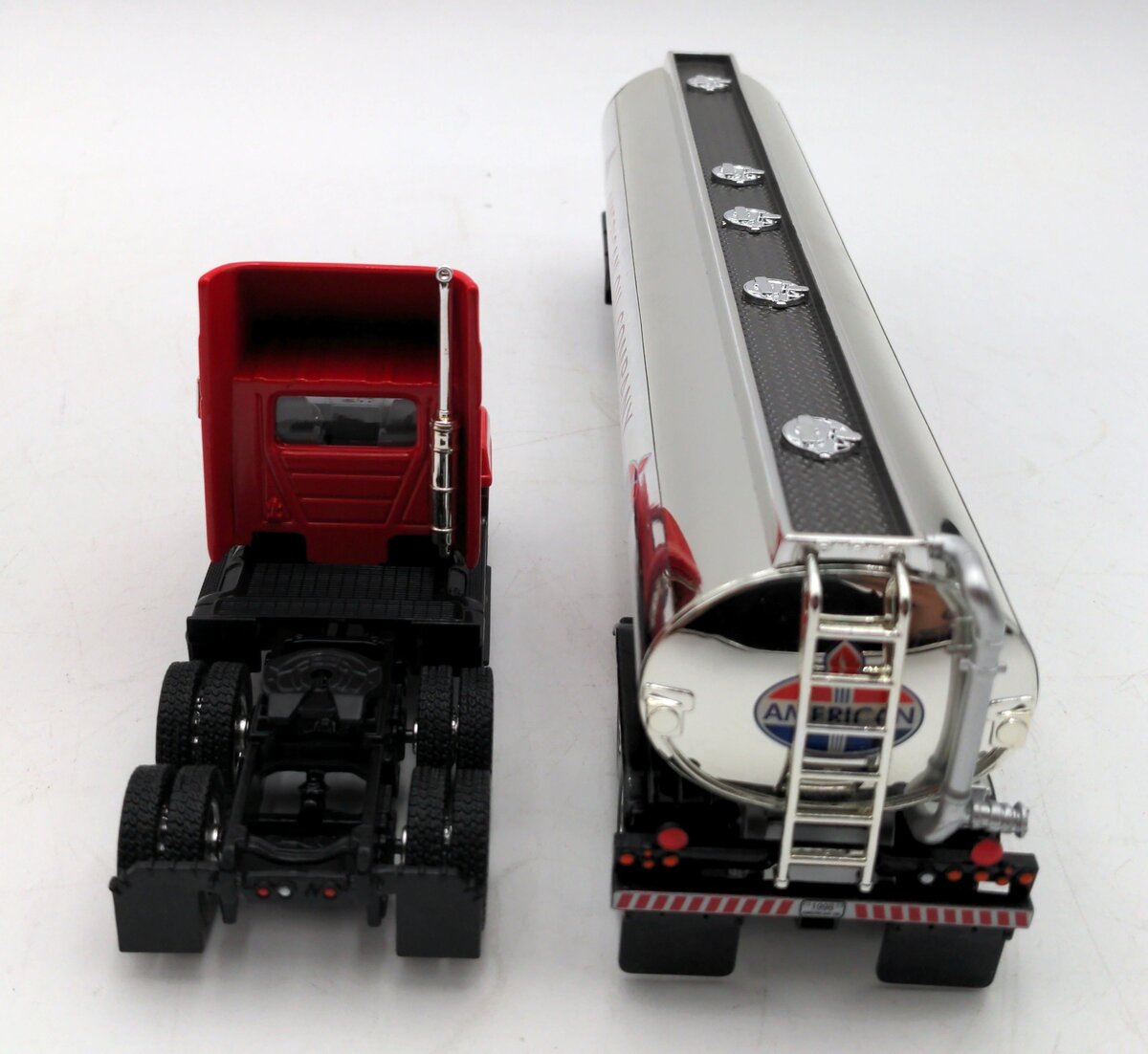 Corgi 1:24 Scale Diecast Amoco 1998 Toy Tanker Truck VG/Box