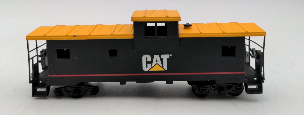 Norscot 55451 HO Gauge Diecast CAT Caboose VG