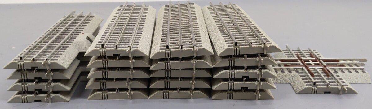 Lionel O Gauge Assorted Fastrack Sections 6-12019, 6-12014, 6-85413 [20] VG