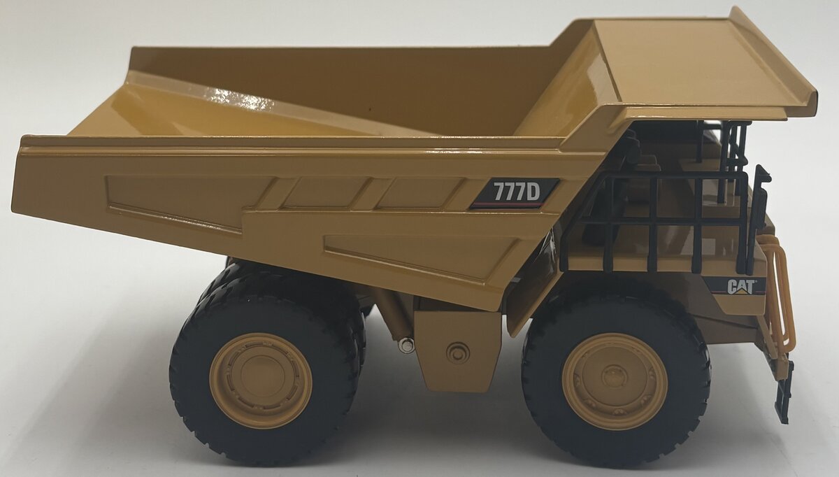 Norscot 55104 1:50 Scale Caterpillar 777D Off Highway Truck LN/Box
