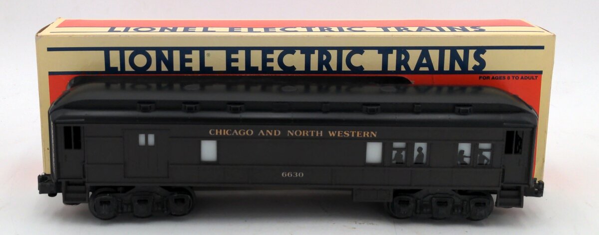 Lionel 6-16051 O Gauge Chicago & Northwestern Combination Passenger Car #6630 VG/Box