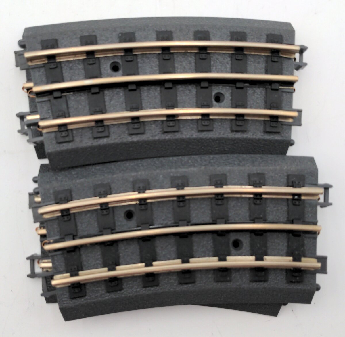MTH 40-1045-2 RealTrax O42 1/2 Gauge Curved Track (4) LN