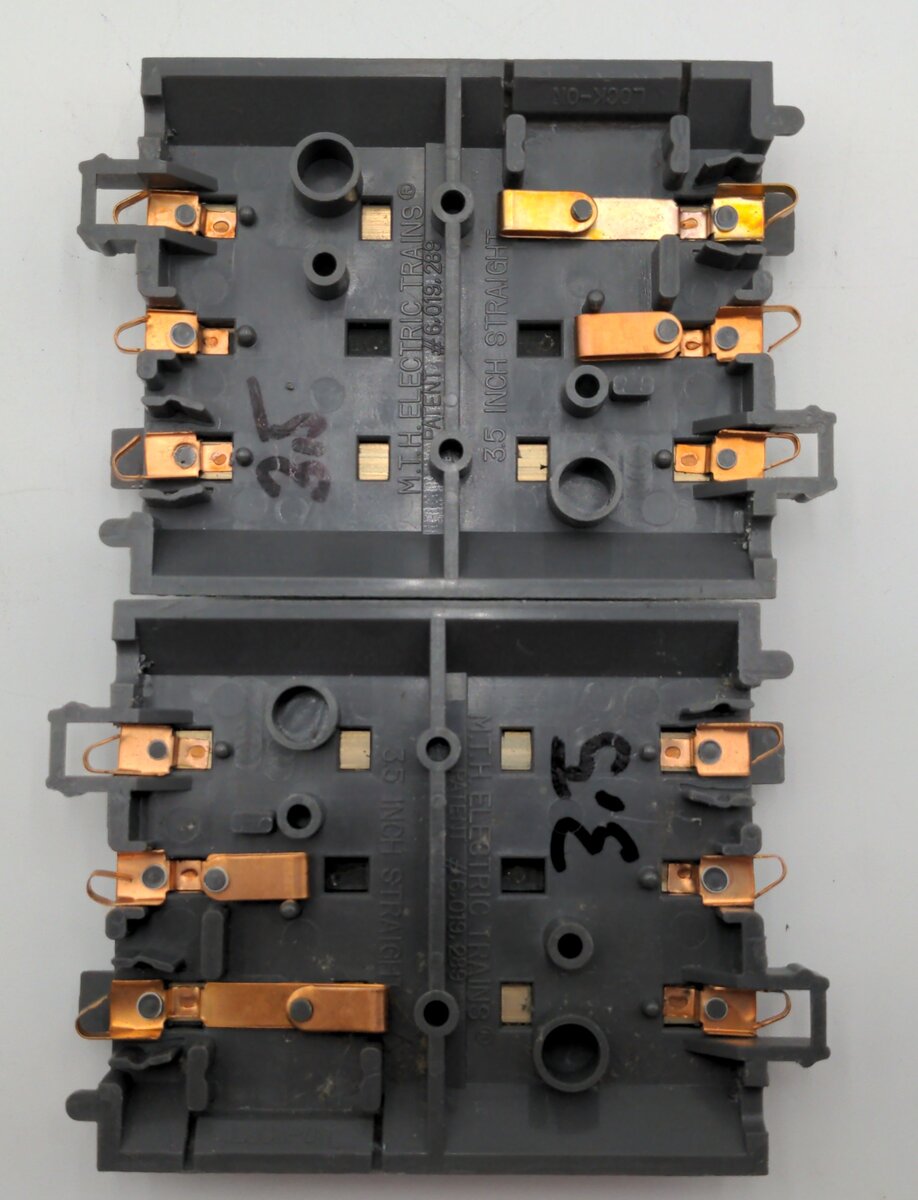 MTH 40-1018 RealTrax 3.5 Inch Straight Track (15) EX