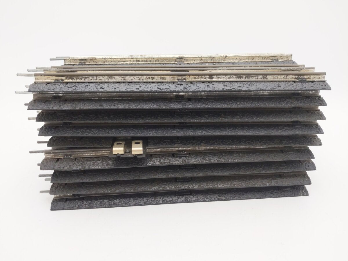 Marx O27 Gauge Vintage Straight Track with Roadbed  [18] VG