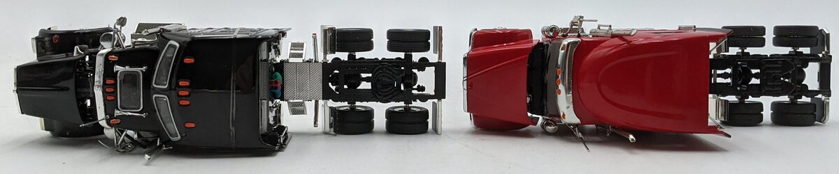 Trucks N' Stuff 734-100123 1:53 Diecast Assort #2 Kenworth W900L & Peterbilt 389 VG/Box