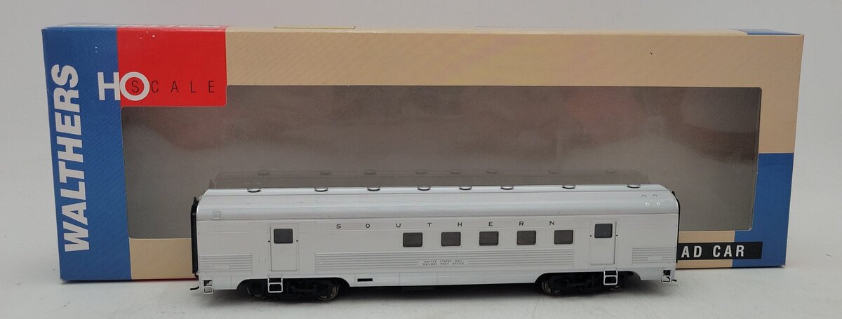 Walthers 932-6451 HO Southern Budd RPO Passenger Car LN/Box