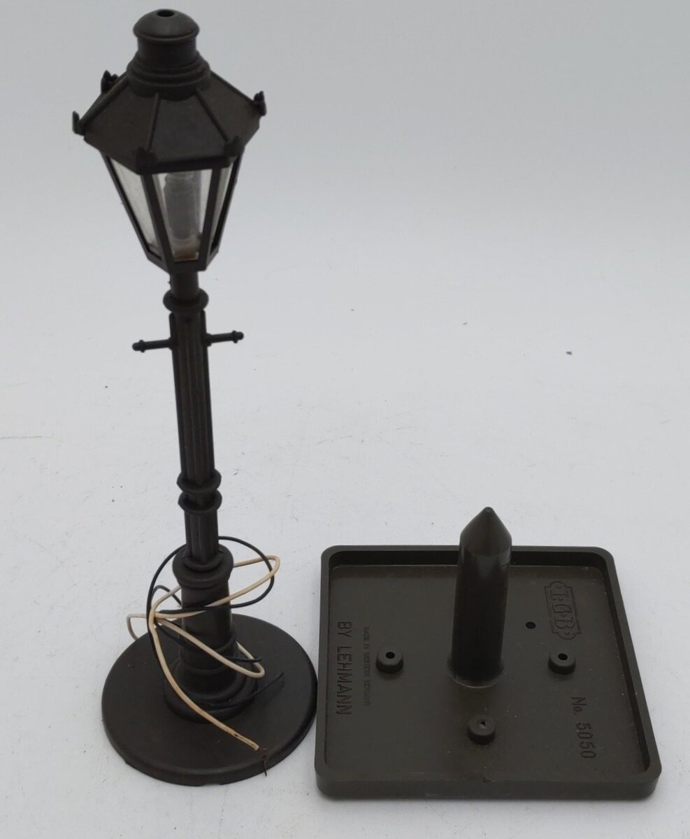 LGB 5050 G Scale Nostalgic Street Lantern Post 14 - 18 Volt EX/Box