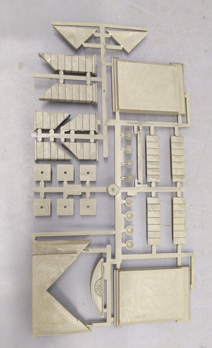 Pola 990 Church Building Kit VG/Box