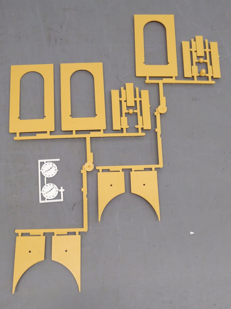 Pola 990 Church Building Kit VG/Box