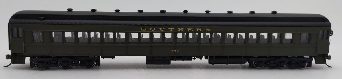 Bachmann 89442 HO Scale Southern Passenger Coach #1394 LN/Box