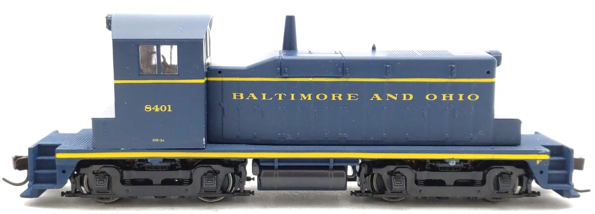 Walthers 932-1368 HO B&O EMD SW-1 Diesel Locomotive #8401 EX/Box