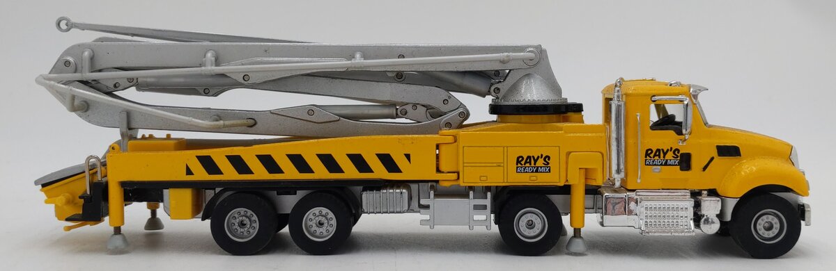 Golden Wheels 1:55 Die Cast Ray's Ready Mix Concrete Pump Truck EX
