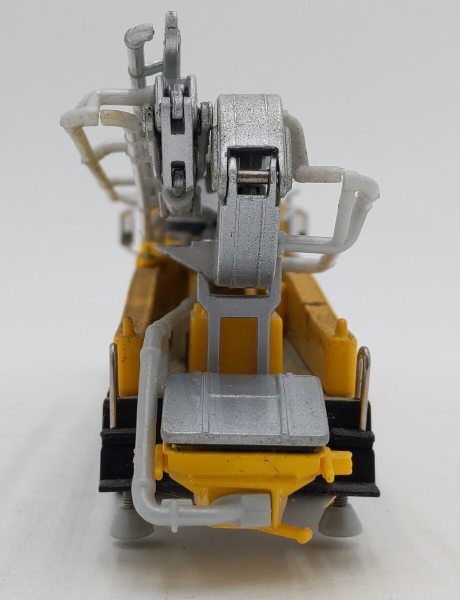 Golden Wheels 1:55 Die Cast Ray's Ready Mix Concrete Pump Truck EX