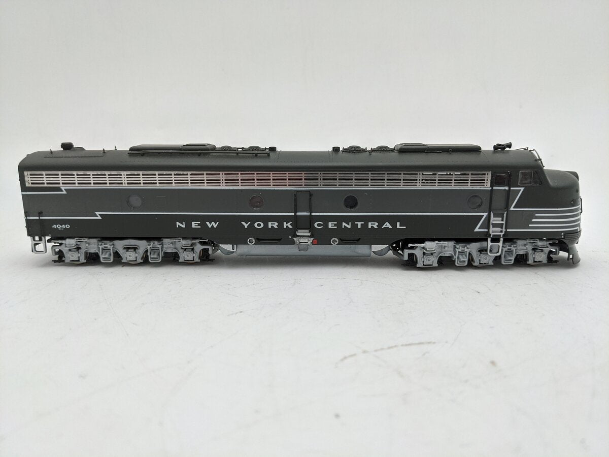 Proto 2000 8038 HO Scale New York Central E8/9 Diesel Locomotive #4040 EX/Box