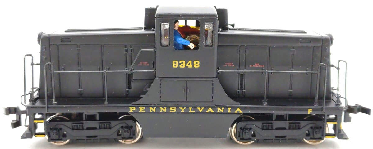 Bachmann 41-0804-14 HO Pennsylvania GE 44 Ton Diesel Switcher #9348 VG/Box