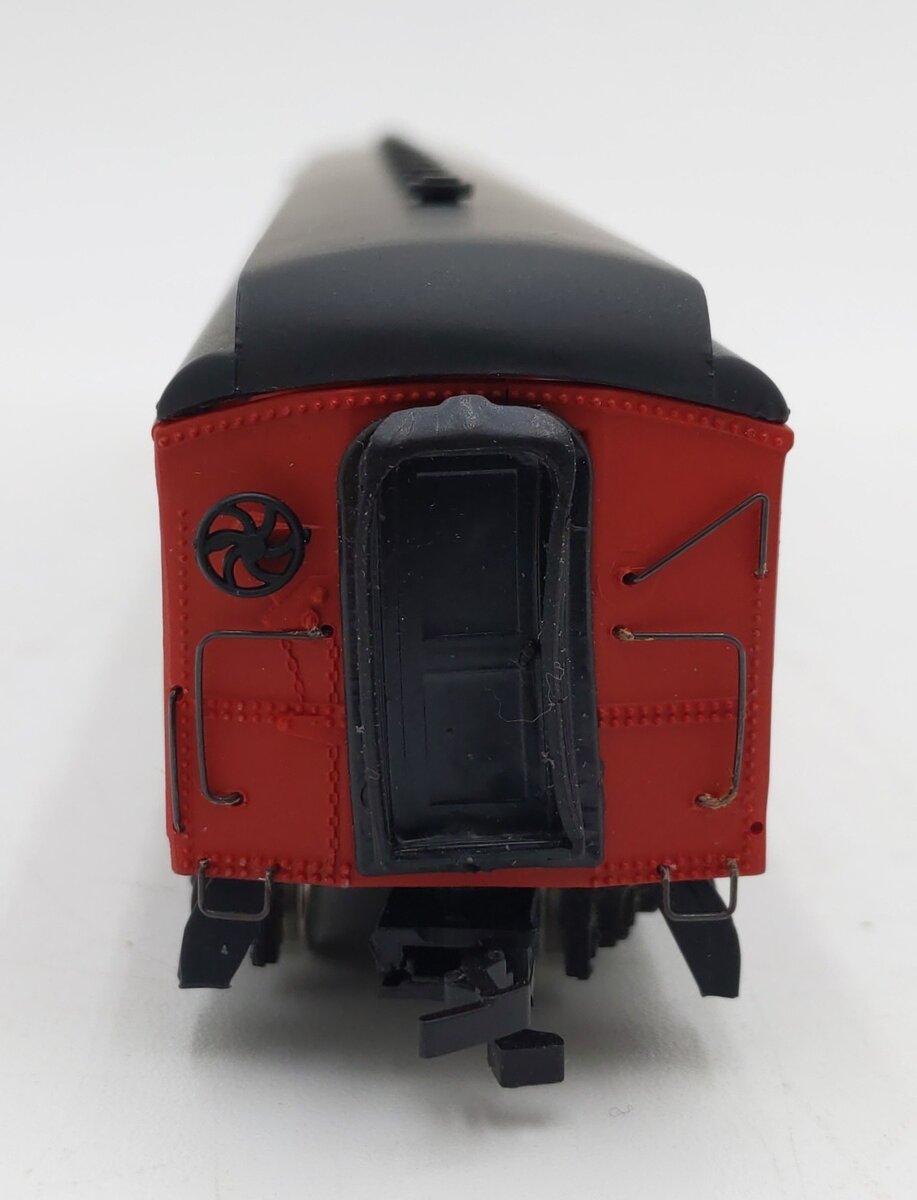 Bachmann 89122 HO Norfolk & Western Passenger Coach #1635 LN