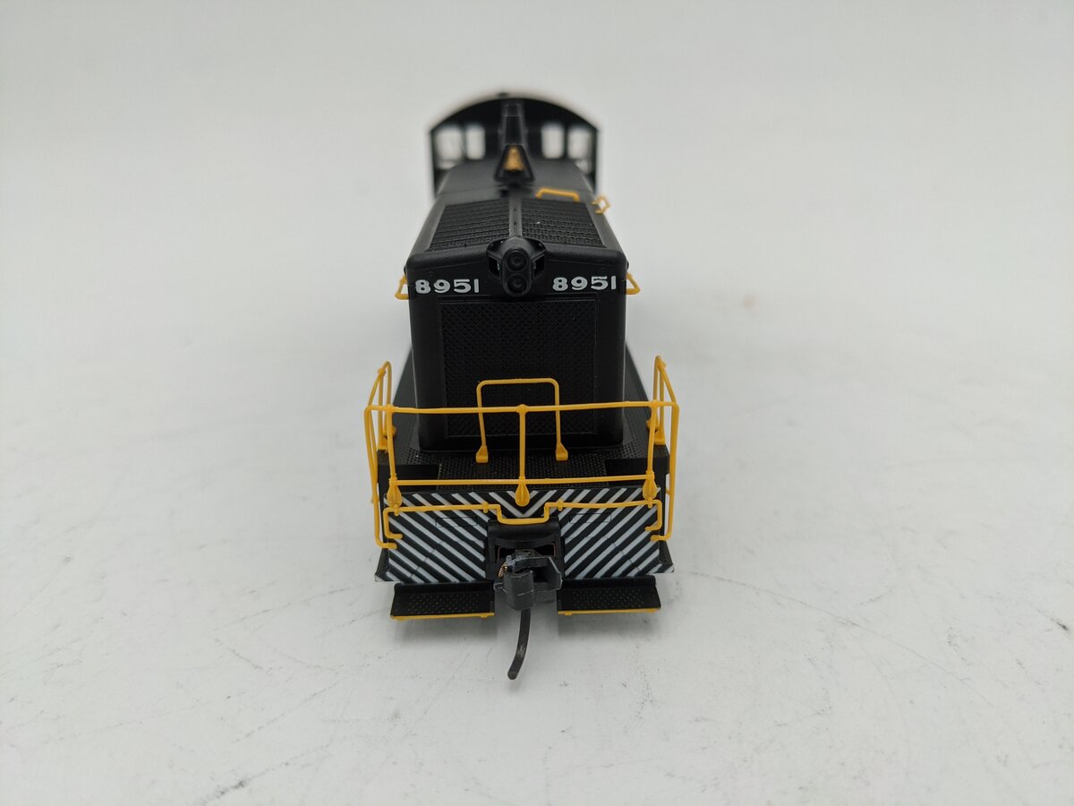 Proto 2000 21139 HO Scale NYC SW9 Diesel Locomotive #8951 EX/Box