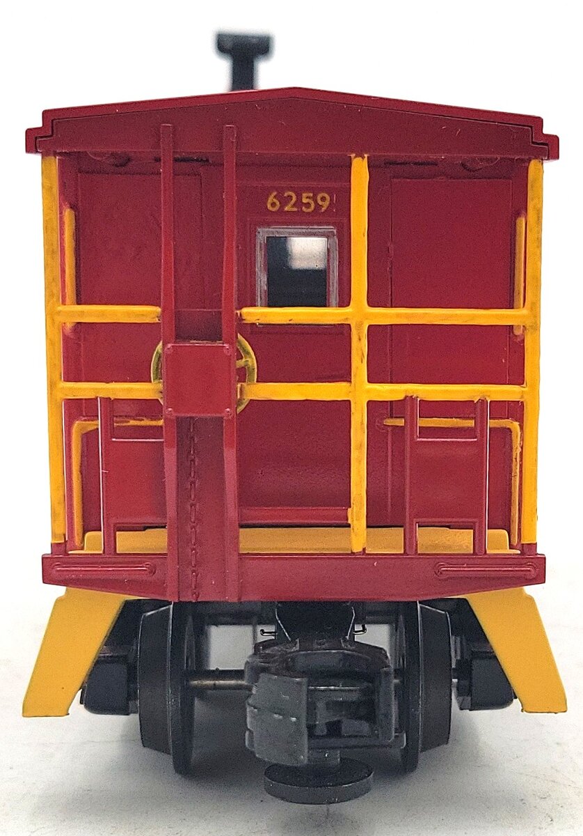 MTH 30-7712 O New York Central Pacemaker Bay Window Caboose #21574 (Custom)/Box