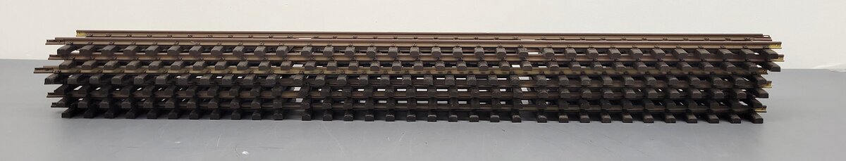 Aristo-Craft 11070 Euro Brass 3' Straight Track [6]