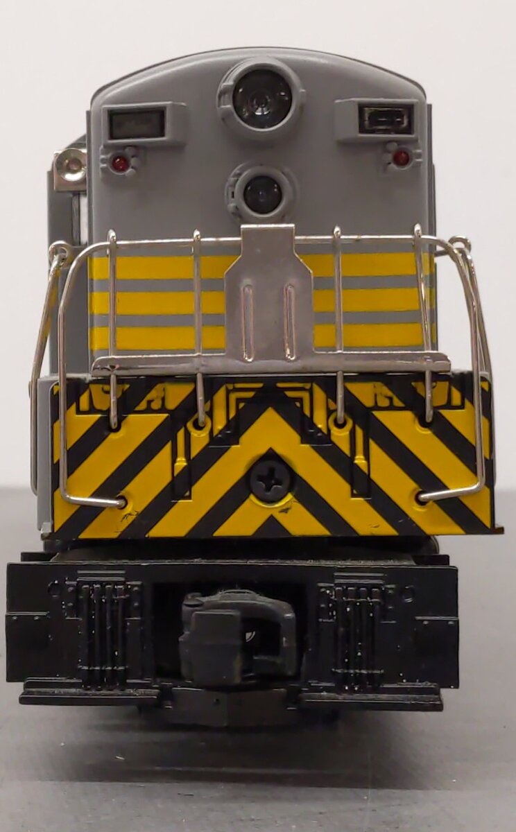 MTH 20-2183-1 Canadian Pacific FM Trainmaster Diesel Engine w/PS 1.0 #8906 EX/Box
