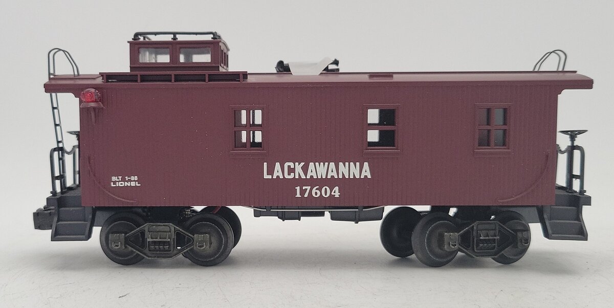 Lionel 6-17604 O Gauge Delaware, Lackawanna & Western Standard Caboose/Box