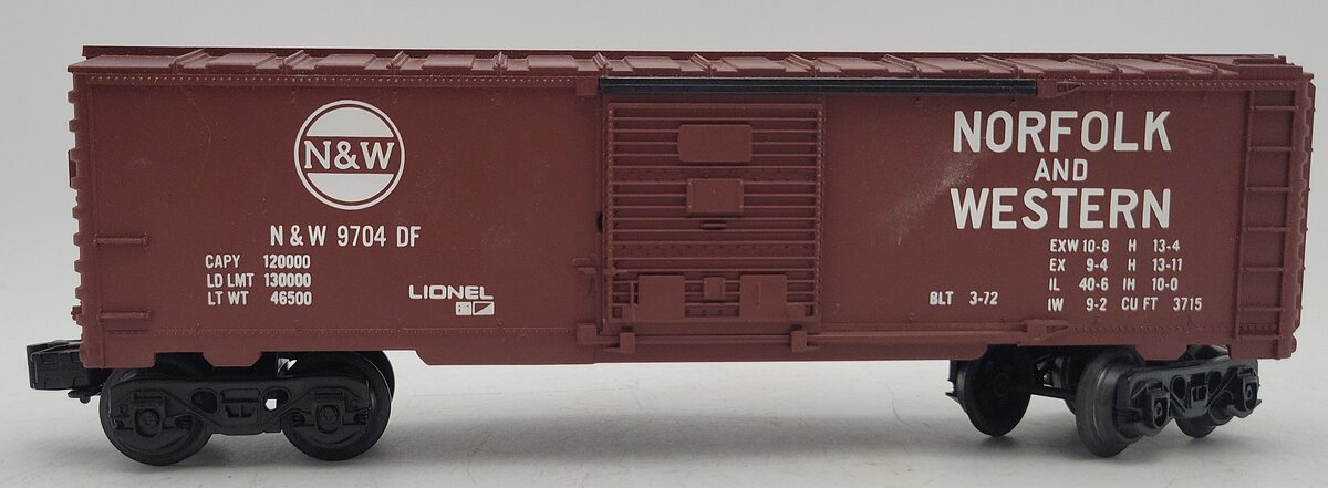 Lionel 6-9704 O Gauge Norfolk and Western Tuscan Boxcar VG/Box