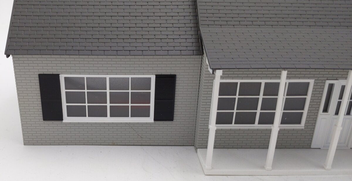 Lionel 6-34113 O Gauge Large Assembled Suburban House #2 EX/Box