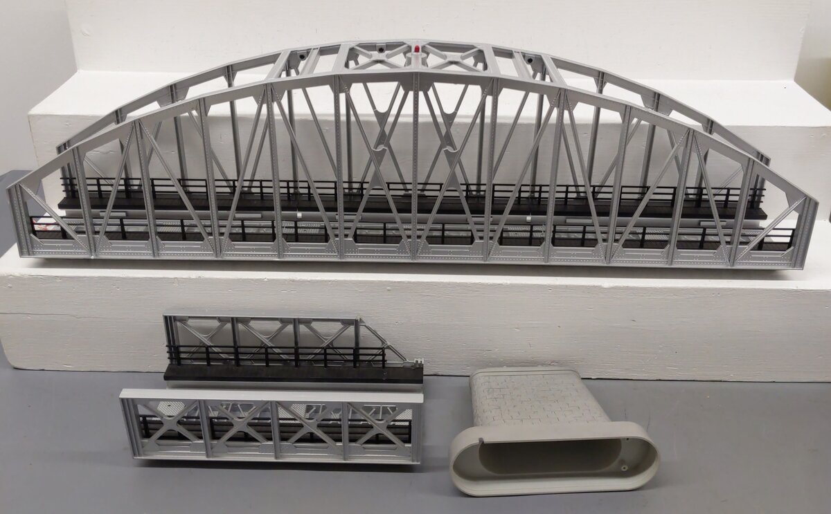 MTH 40-1101 30" Long Silver Steel Arch Bridge VG/Box