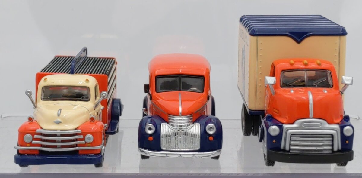 Lionel AHM43-LC3 1:48 Lionelville Cola Beverage/Delivery & Box Truck (Pack of 3) EX/Box