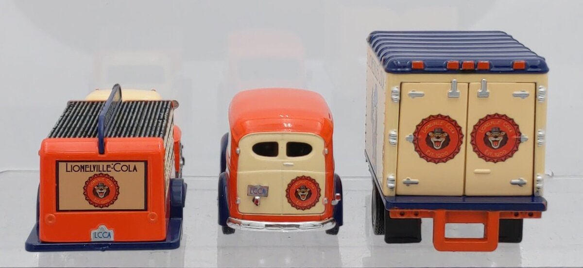 Lionel AHM43-LC3 1:48 Lionelville Cola Beverage/Delivery & Box Truck (Pack of 3) EX/Box