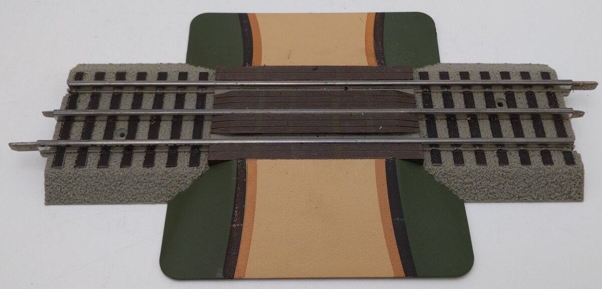 Lionel 6-12036 O Gauge FasTrack Grade Crossing VG/Box