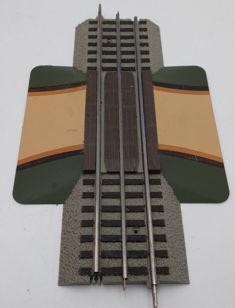 Lionel 6-12036 O Gauge FasTrack Grade Crossing VG/Box