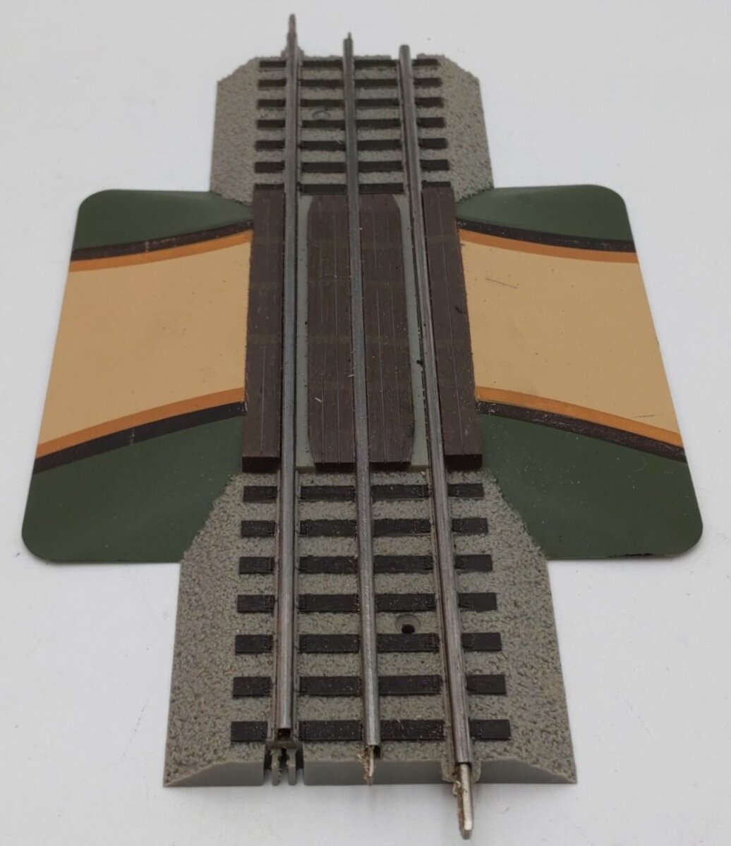 Lionel 6-12036 O Gauge FasTrack Grade Crossing VG/Box
