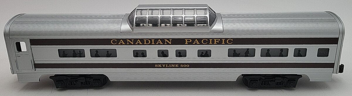 Williams O Gauge Canadian Pacific Aluminum Skyline 500 Vista Dome Car #2552 EX/Box
